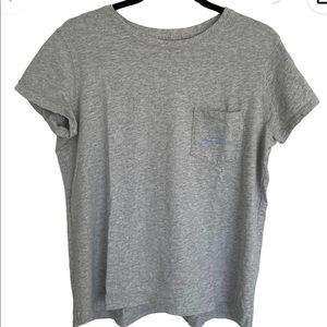Vineyard Vines Women’s Relaxed Vintage Whale Pocket Tee Gray SZ S